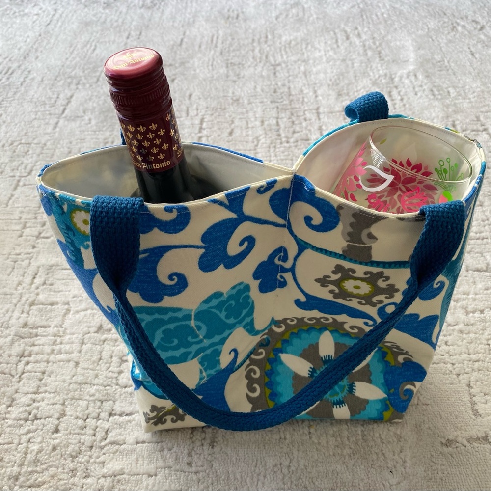 Wine tote bag